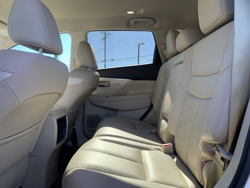 Used 2017 Nissan Murano SL image 32