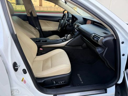 Used 2014 Lexus IS 250 w/ Navigation Package RWD image 17