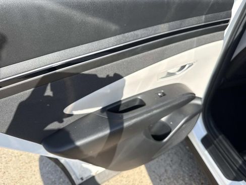 Used 2023 Hyundai Tucson SEL w/ Convenience Package image 12