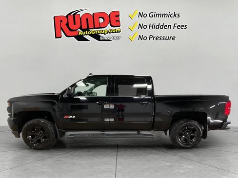 Used 2017 Chevrolet Silverado 1500 LTZ Z71 w/ LTZ Plus Package AWD/4WD image 3