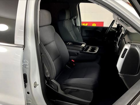 Used 2018 GMC Sierra 1500 SLE w/ SLE Value Package image 8