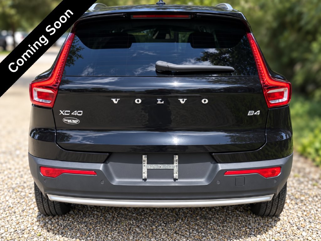 Certified 2023 Volvo XC40 B4 Plus w/ Driver Assist Package FWD image 6