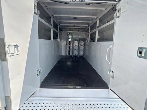 Used 2019 GMC Savana 3500 w/ Power Convenience Package RWD image 20