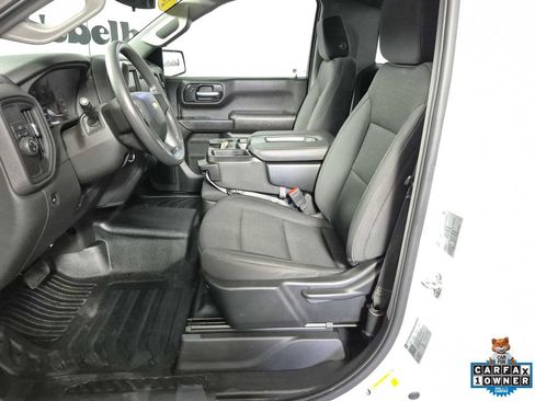 Certified 2025 Chevrolet Silverado 1500 W/T RWD image 9