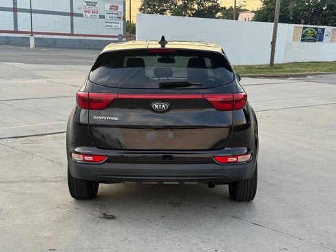 Used 2018 Kia Sportage LX AWD/4WD image 6
