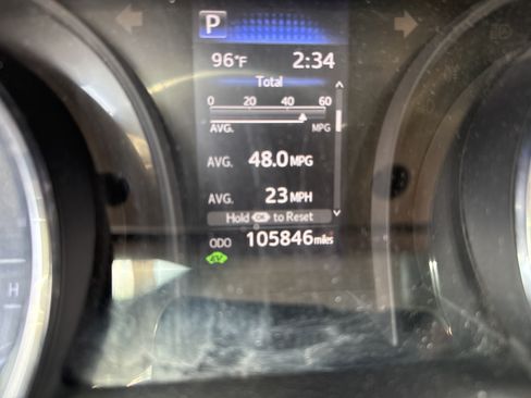 Used 2019 Toyota Camry LE FWD image 5