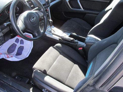 Used 2009 Subaru Outback 2.5i image 9