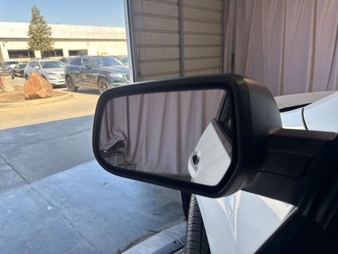 Used 2016 Chevrolet Equinox LS image 17