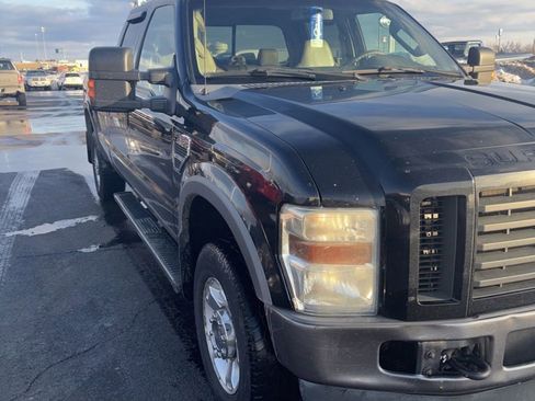 Used 2010 Ford F250 XLT image 5
