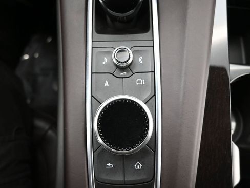 Used 2023 Cadillac Escalade ESV Sport Platinum w/ LPO, ONYX Package image 33