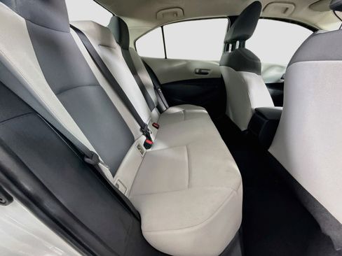 Used 2022 Toyota Corolla LE FWD image 27