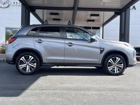 Used 2020 Mitsubishi Outlander Sport ES AWD/4WD image 4
