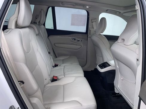 Certified 2024 Volvo XC90 B6 Plus image 10