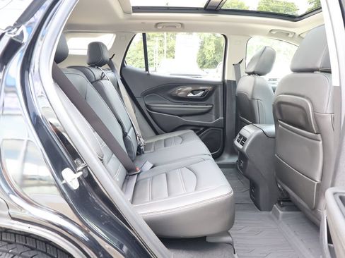 Used 2022 GMC Terrain Denali w/ LPO, Floor Liner Package AWD/4WD image 33