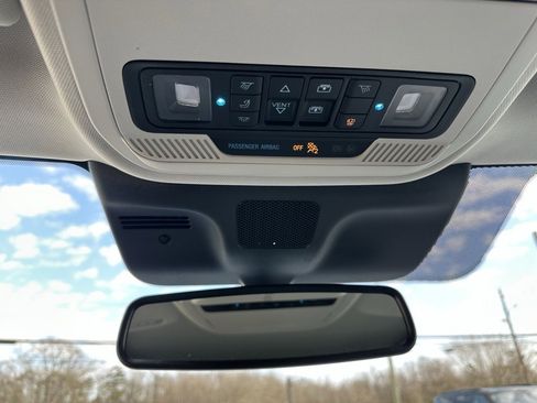 Used 2025 Ford Expedition Max Active image 37