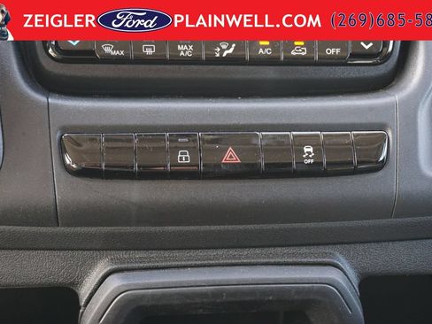 Used 2025 RAM ProMaster 2500 w/ U-Haul Equipment Group FWD image 19