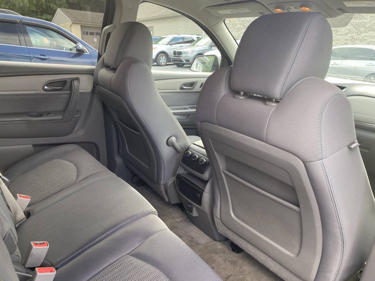 Used 2015 Chevrolet Traverse LS AWD/4WD image 21