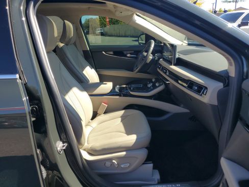 Certified 2022 Lincoln Nautilus Reserve w/ Luxury Package image 9