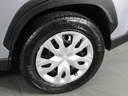 Used 2024 Toyota Corolla Cross L FWD image 12