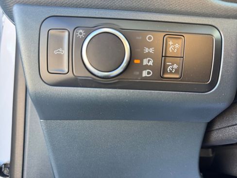 New 2025 Ford Maverick XL w/ Equipment Group 102A image 27