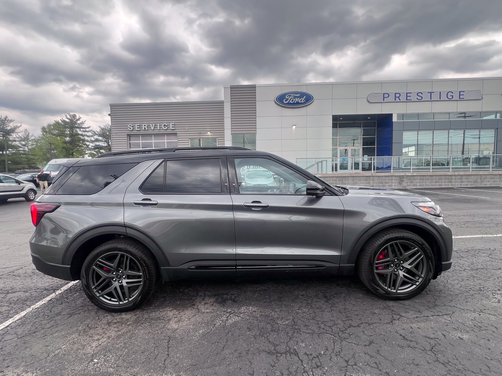 Certified 2025 Ford Explorer ST w/ Sun And Sound Package AWD/4WD image 4