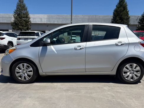 Used 2014 Toyota Yaris LE FWD image 6