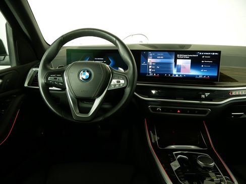 Used 2024 BMW X5 xDrive50e w/ Parking Assistance Package image 23