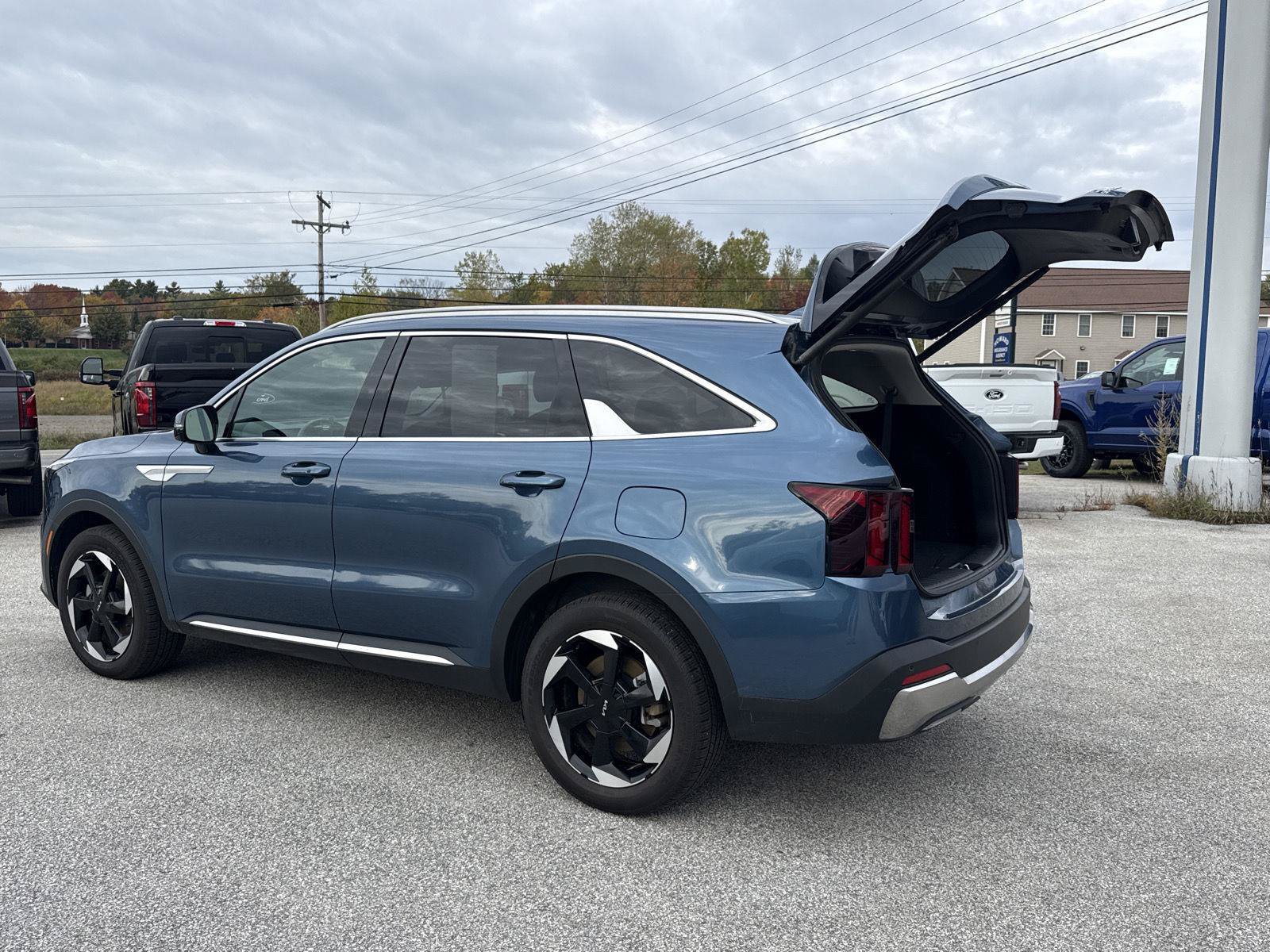 Used 2025 Kia Sorento EX AWD/4WD image 11