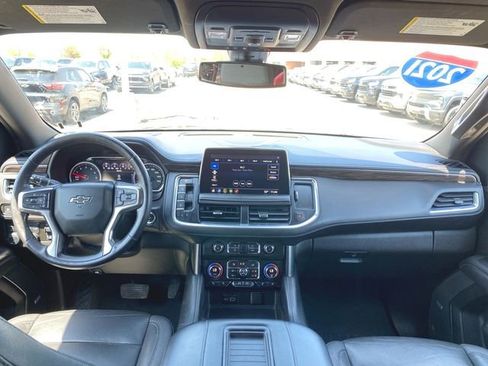 Used 2021 Chevrolet Tahoe Z71 w/ Z71 Off-Road Package AWD/4WD image 19