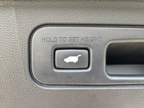 Certified 2025 Honda Pilot EX-L image 28