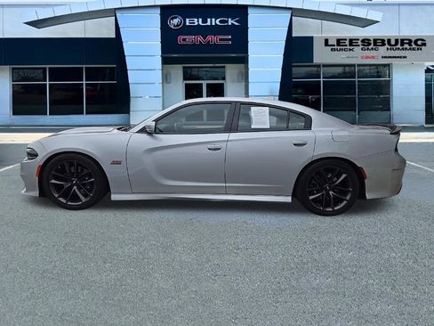 Used 2019 Dodge Charger Scat Pack image 4