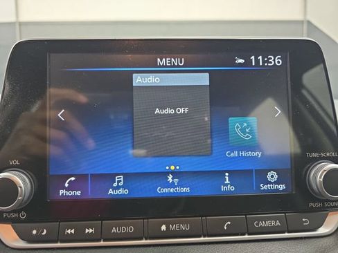 Used 2023 Nissan Sentra SR w/ SR Premium Package FWD image 30