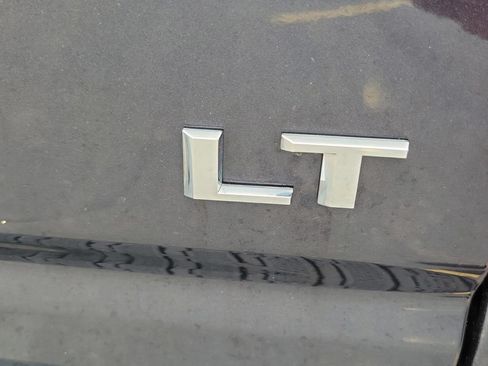 Used 2023 Chevrolet Silverado 1500 LT AWD/4WD image 10