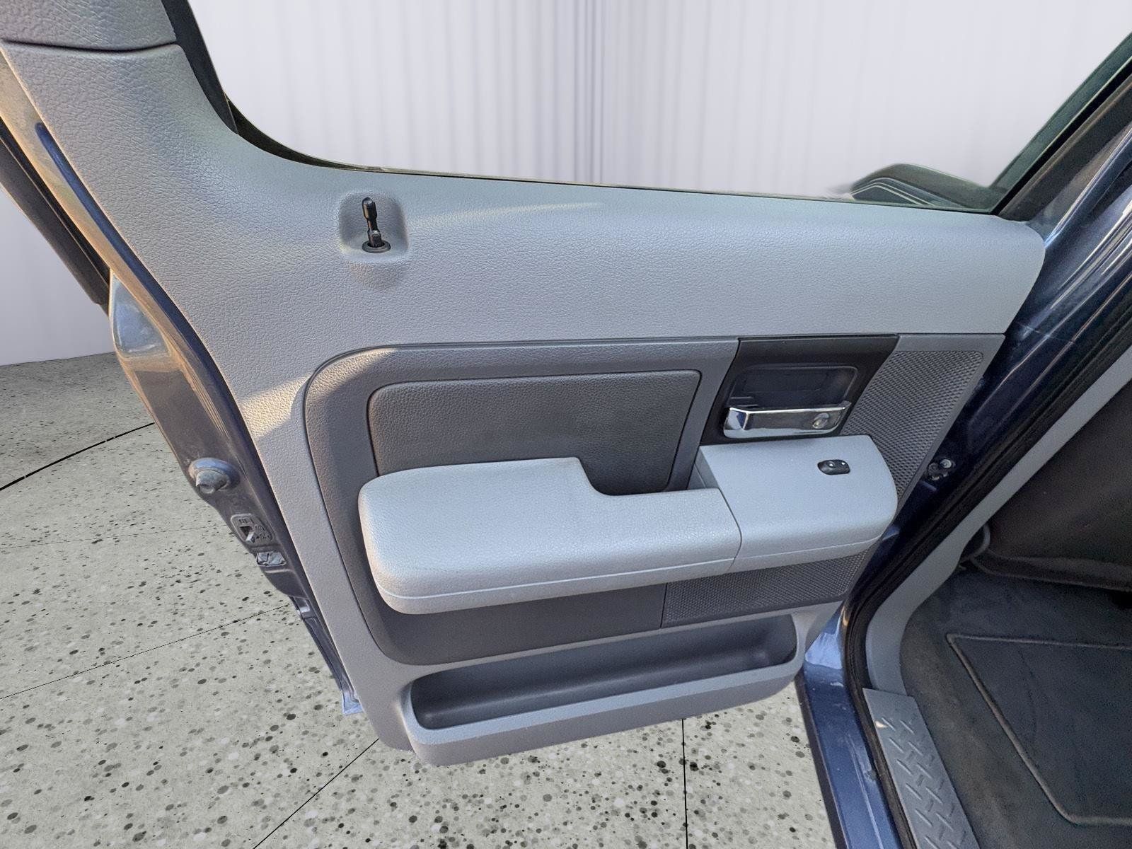 Used 2004 Ford F150 XLT RWD image 21