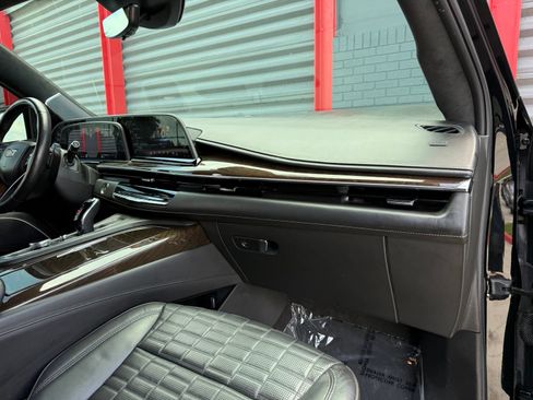 Used 2023 Cadillac Escalade Sport Platinum RWD image 40