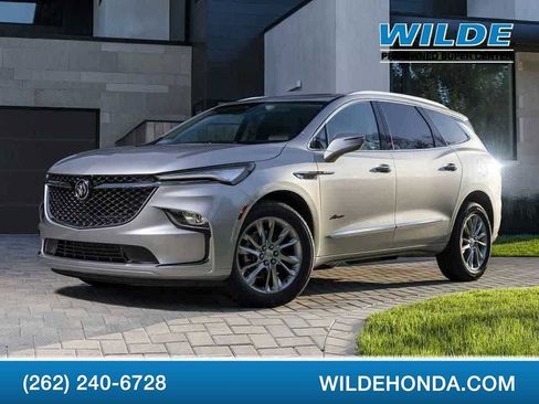 Used 2024 Buick Enclave Essence AWD/4WD image 1