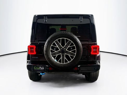 Used 2023 Jeep Wrangler Unlimited Sahara image 7