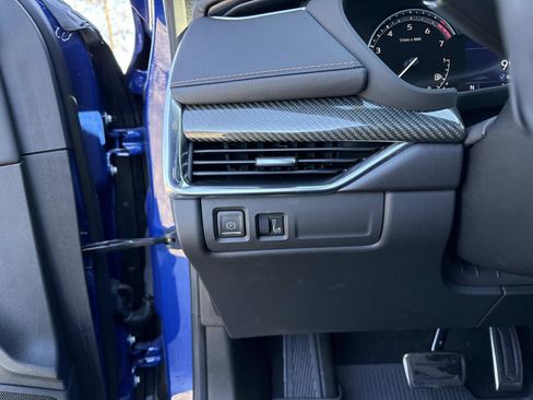 Used 2021 Cadillac XT4 Sport image 33