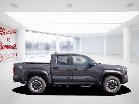 New 2026 Toyota Tacoma TRD Off-Road w/ TRD Off Road Upgrade Package AWD/4WD image 5