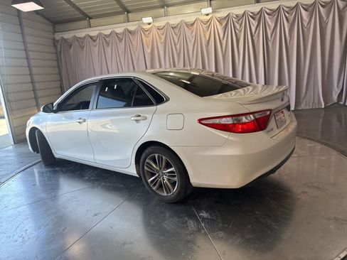 Used 2017 Toyota Camry SE FWD image 7