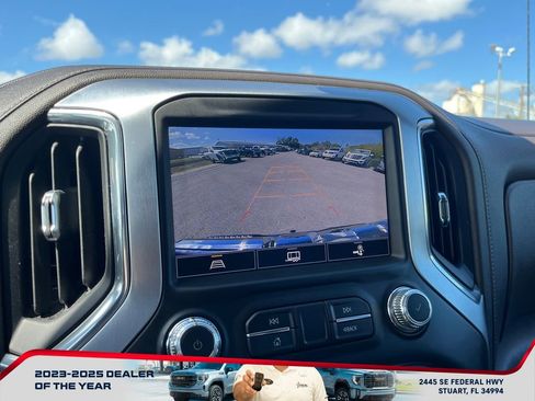 Used 2021 GMC Sierra 1500 SLT w/ SLT Premium Package image 32