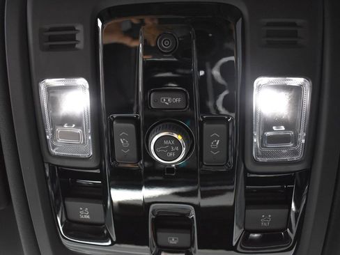 Certified 2026 Cadillac Escalade ESV Luxury w/ Touring Package image 25