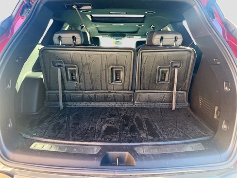 Used 2024 Buick Enclave Essence w/ Experience Buick Package image 26