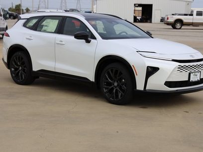 New 2025 Toyota Crown Signia