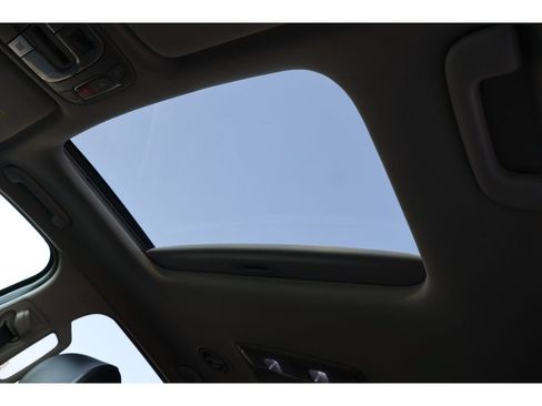 Used 2025 Kia Telluride S AWD/4WD image 5