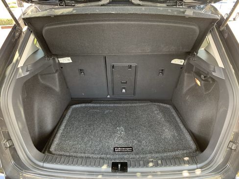 Used 2022 Volkswagen Taos SEL AWD/4WD image 34
