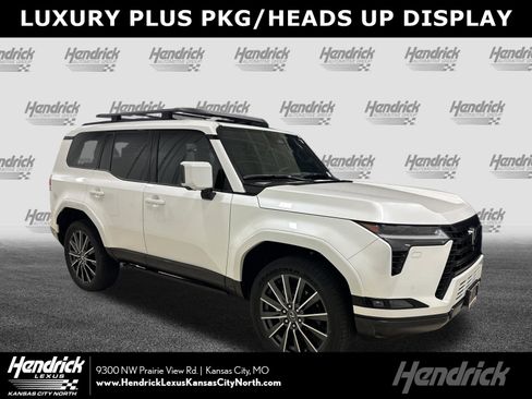 Used 2025 Lexus GX 550 w/ Accessory Package (2T) image 1