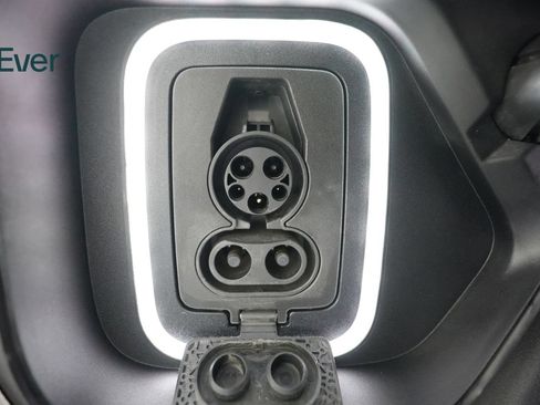 Used 2023 Rivian R1T Adventure AWD/4WD image 10