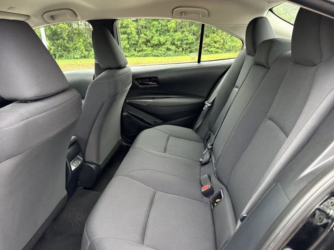 Used 2024 Toyota Corolla LE FWD image 13