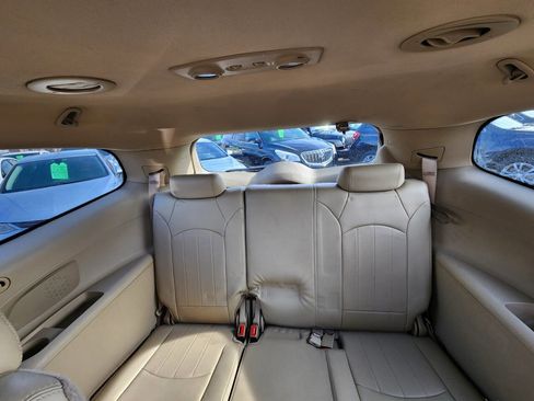 Used 2012 Buick Enclave Premium image 18